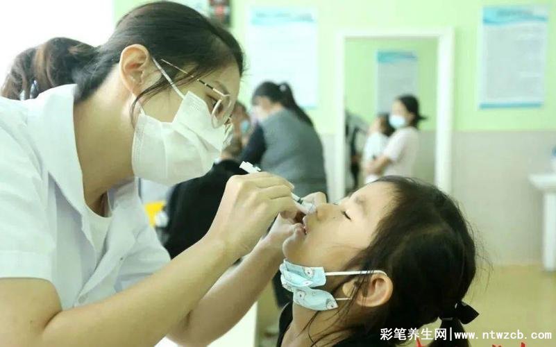 专家:建议每半年自行喷鼻一剂疫苗