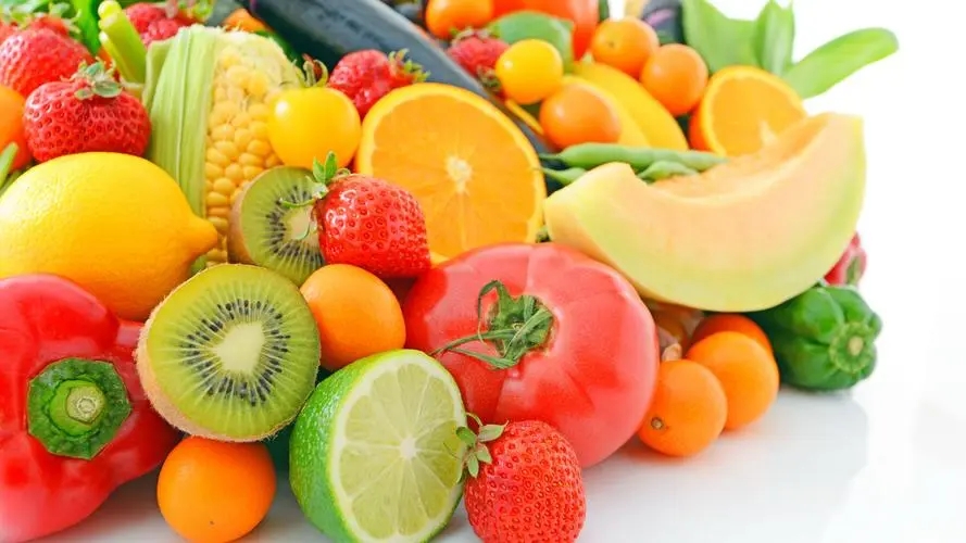 感冒发烧最怕三样水果，草莓/甘蔗/马蹄维生素含量高