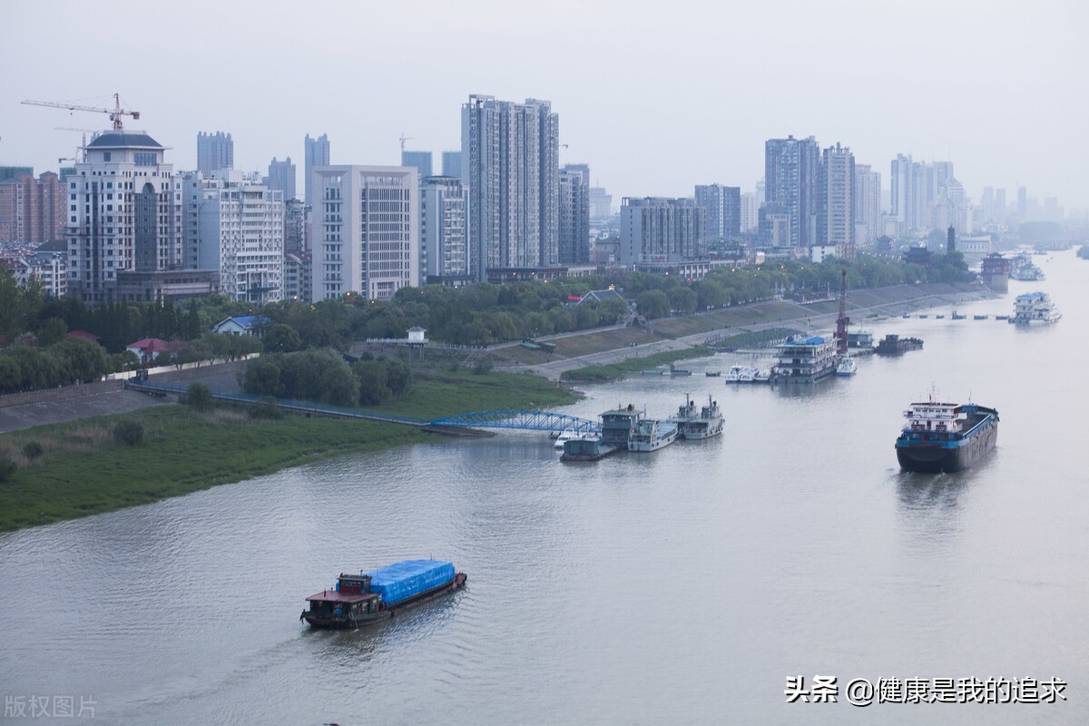 为什么很多地区大建运河及内河港口 ，为了增加本地交通方式的多