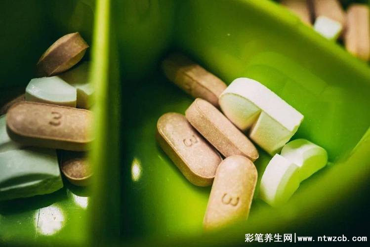 栀子金花丸对新冠有效果吗，对新冠咽痛/发热等症状有效