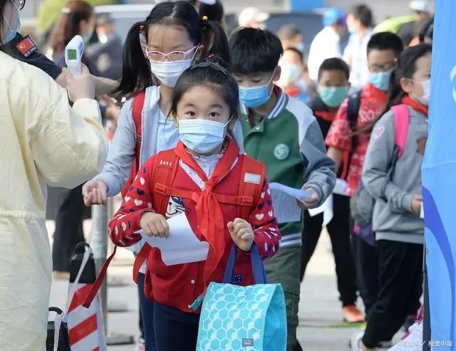 甲流几天后不传染别人可以上学，体内病毒完全清楚干净（7-14