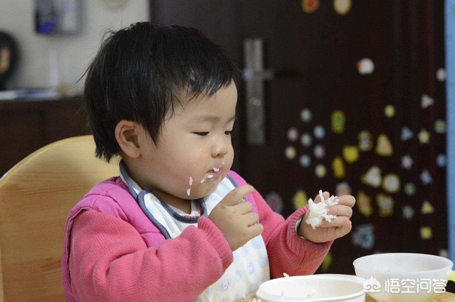 宝宝多大可以吃白米饭